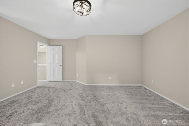 7825 Cortland Avenue SE, Snoqualmie, WA 98065