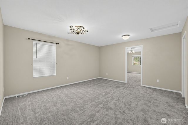 7825 Cortland Avenue SE, Snoqualmie, WA 98065
