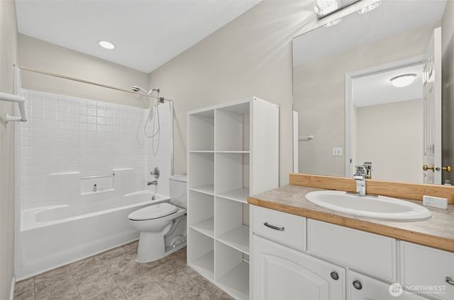 7825 Cortland Avenue SE, Snoqualmie, WA 98065