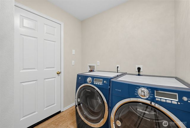 7825 Cortland Avenue SE, Snoqualmie, WA 98065