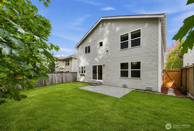 7825 Cortland Avenue SE, Snoqualmie, WA 98065