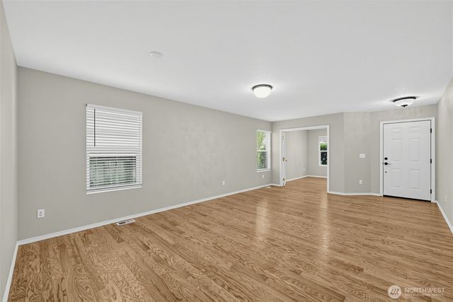 7825 Cortland Avenue SE, Snoqualmie, WA 98065