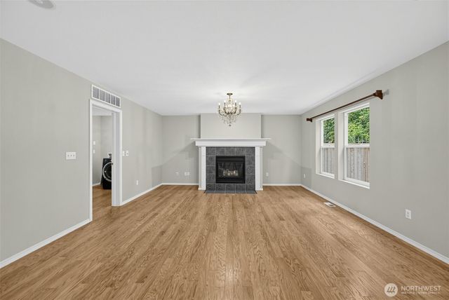 7825 Cortland Avenue SE, Snoqualmie, WA 98065