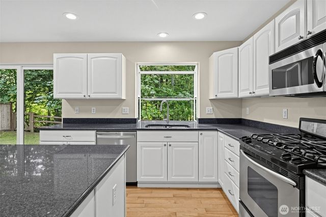 7825 Cortland Avenue SE, Snoqualmie, WA 98065