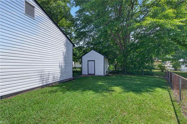 146 Ruston DR, Newport News, VA 23602