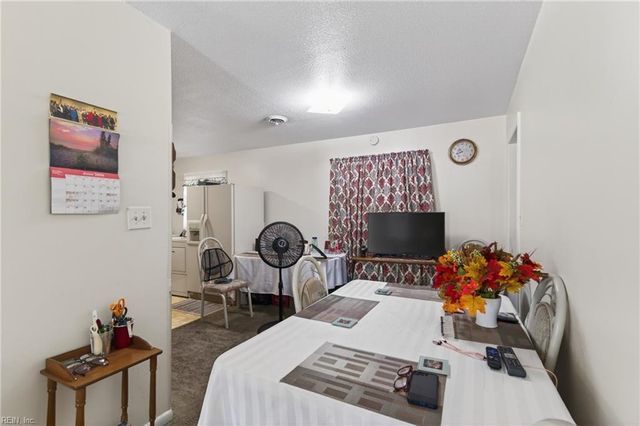 146 Ruston DR, Newport News, VA 23602