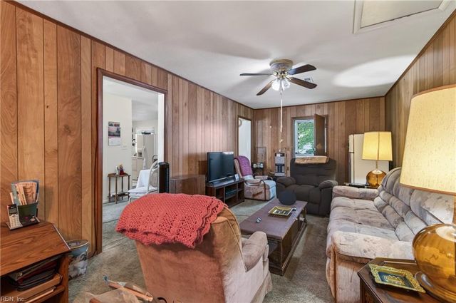 146 Ruston DR, Newport News, VA 23602