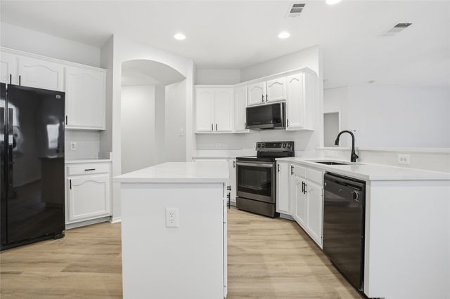 1172 Sunderland Lane, Fort Worth, TX 76134