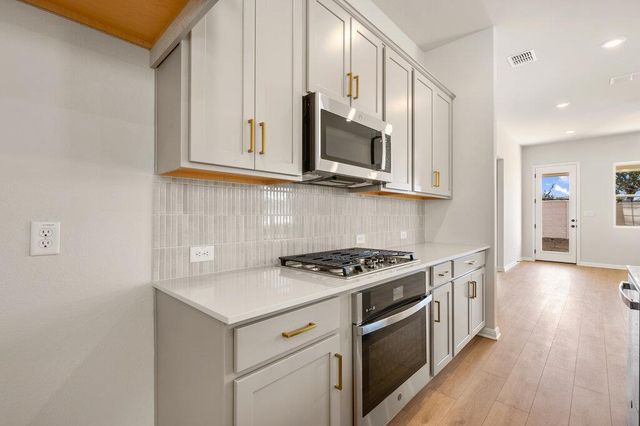 250 Ranier WAY, Dripping Springs, TX 78620