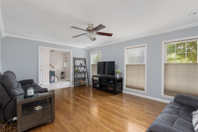 2 Daniel Way, Scituate, RI 02831