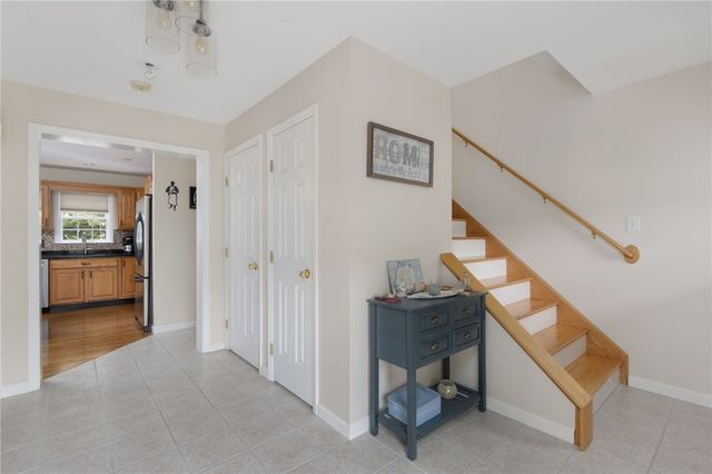 2 Daniel Way, Scituate, RI 02831