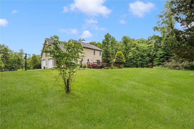 2 Daniel Way, Scituate, RI 02831