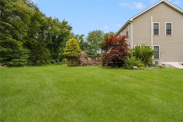 2 Daniel Way, Scituate, RI 02831