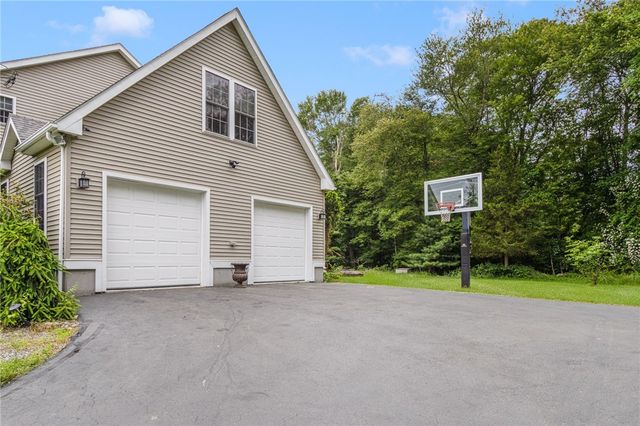 2 Daniel Way, Scituate, RI 02831