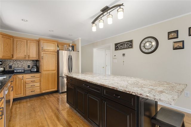 2 Daniel Way, Scituate, RI 02831