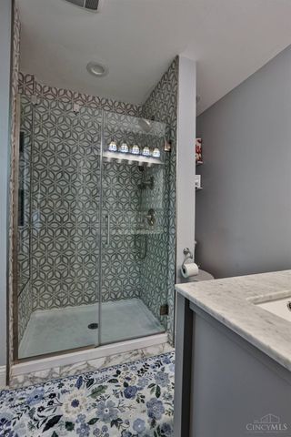 1012 Mary Lane, Wyoming, OH 45215