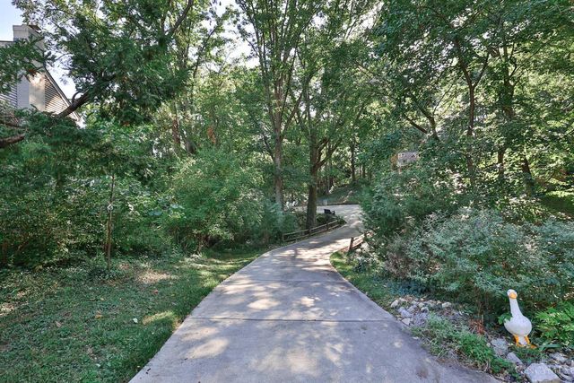 1012 Mary Lane, Wyoming, OH 45215