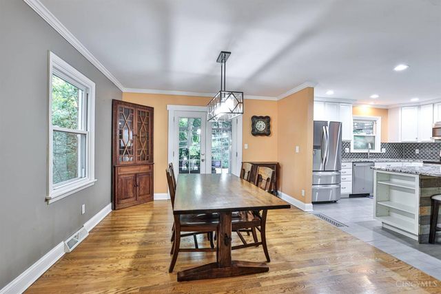 1012 Mary Lane, Wyoming, OH 45215