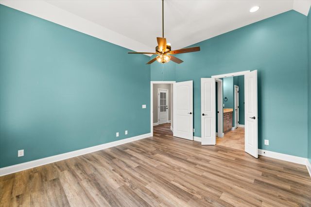 225 Lake View Point, Englewood, TN 37329