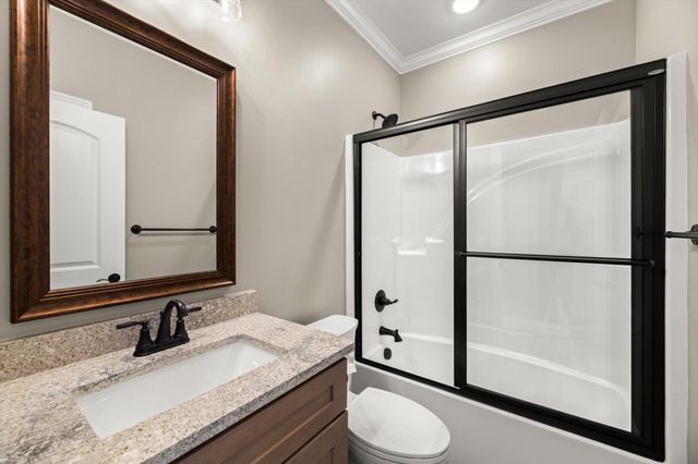 225 Lake View Point, Englewood, TN 37329