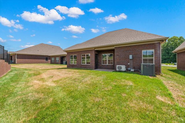 225 Lake View Point, Englewood, TN 37329