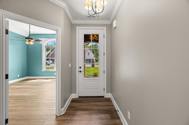 225 Lake View Point, Englewood, TN 37329