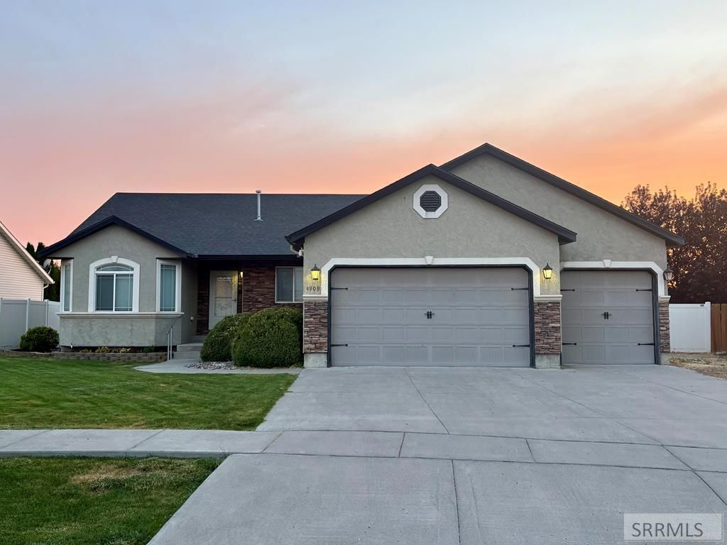 4909 Sabrina, Chubbuck, ID 83202