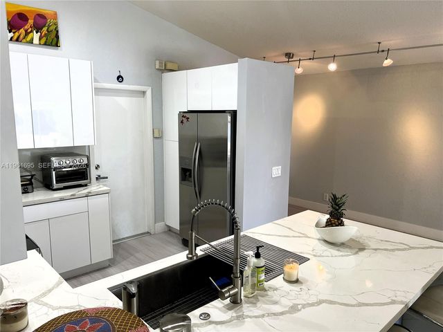 1605 Salerno Cir, Weston, FL 33327