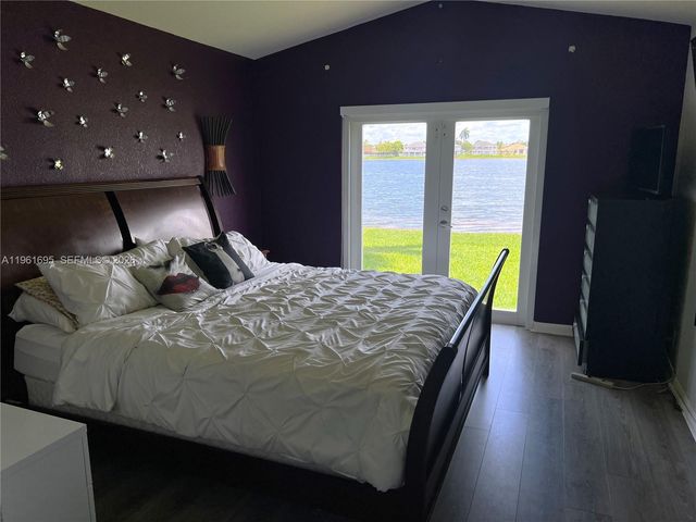 1605 Salerno Cir, Weston, FL 33327