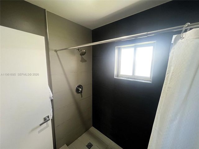 1605 Salerno Cir, Weston, FL 33327