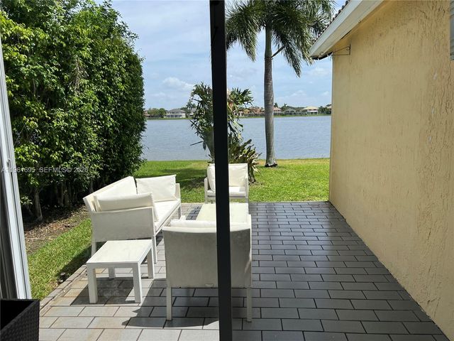 1605 Salerno Cir, Weston, FL 33327