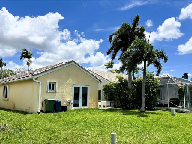 1605 Salerno Cir, Weston, FL 33327