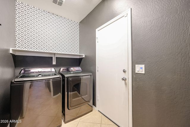 12041 W COTTONTAIL Lane, Peoria, AZ 85383