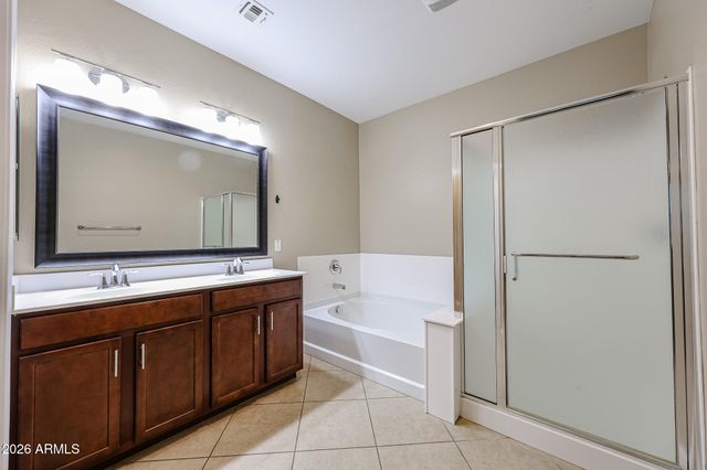 12041 W COTTONTAIL Lane, Peoria, AZ 85383