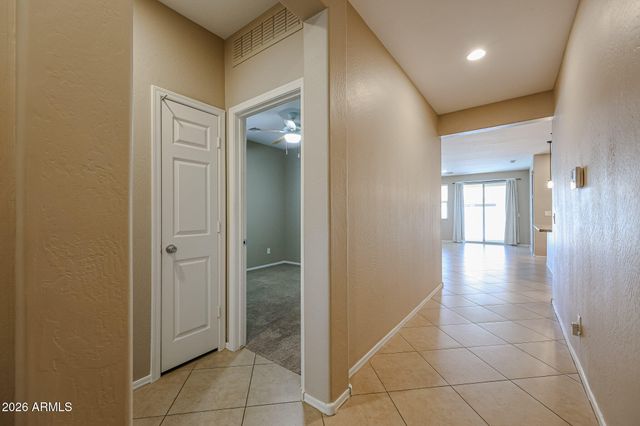 12041 W COTTONTAIL Lane, Peoria, AZ 85383
