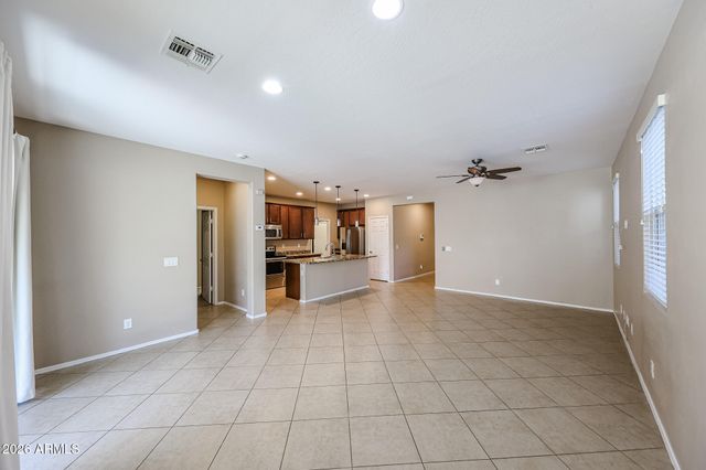 12041 W COTTONTAIL Lane, Peoria, AZ 85383