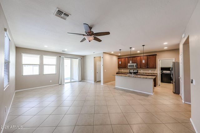 12041 W COTTONTAIL Lane, Peoria, AZ 85383
