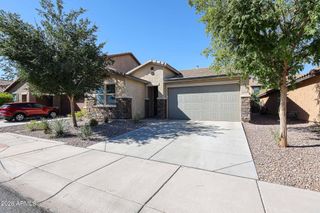 12041 W COTTONTAIL Lane, Peoria, AZ 85383