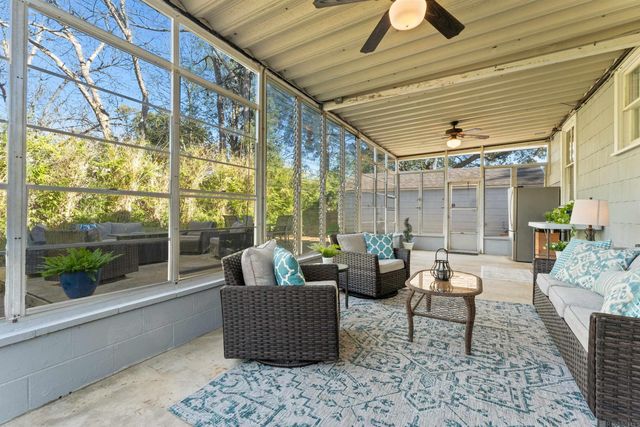 1827 Pericles St, Baton Rouge, LA 70808