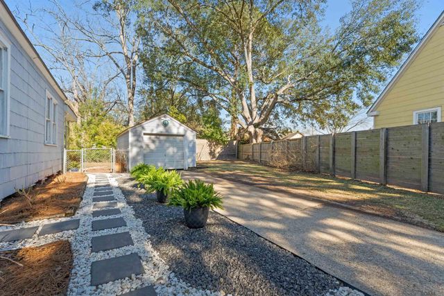 1827 Pericles St, Baton Rouge, LA 70808