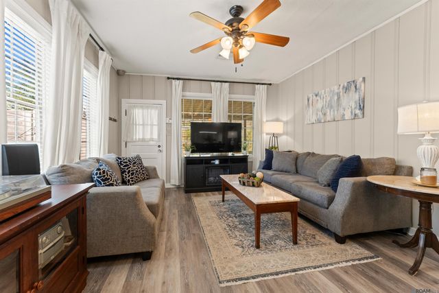 1827 Pericles St, Baton Rouge, LA 70808