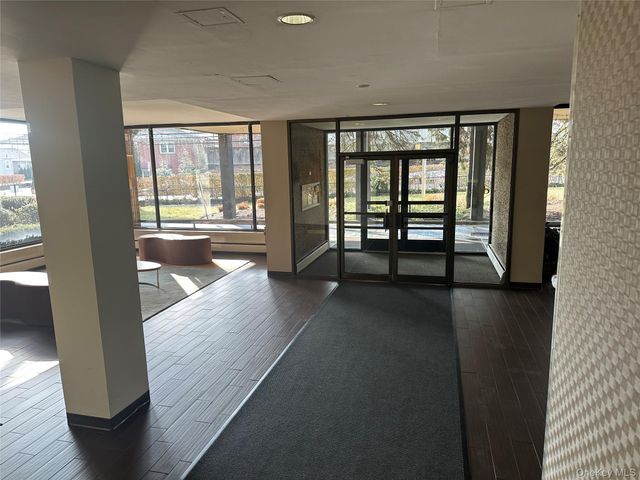 1101 Midland Avenue 323, Bronxville, NY 10708