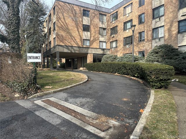 1101 Midland Avenue 323, Bronxville, NY 10708