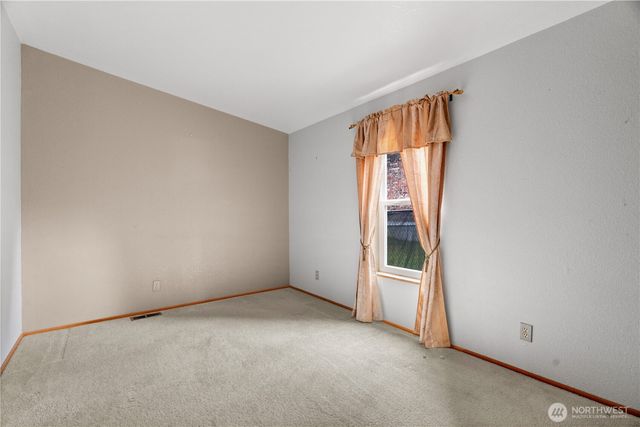 6827 Holmes Island Road SE, Lacey, WA 98503