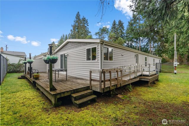 6827 Holmes Island Road SE, Lacey, WA 98503