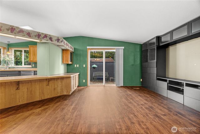 6827 Holmes Island Road SE, Lacey, WA 98503