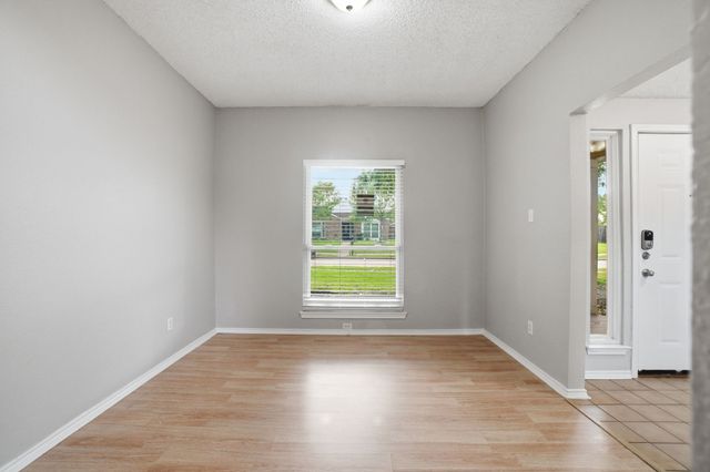 512 Buttercup Trail, Mesquite, TX 75149