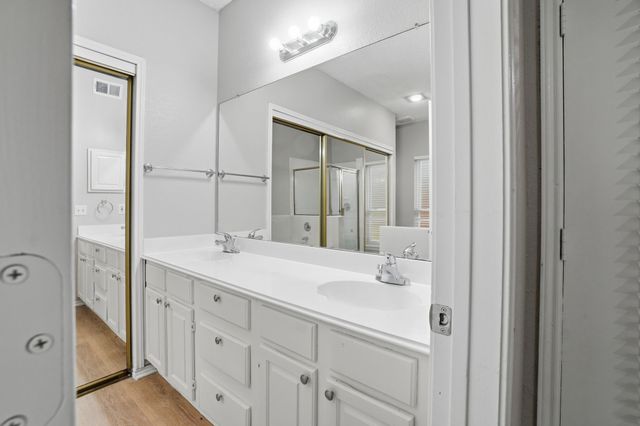 512 Buttercup Trail, Mesquite, TX 75149