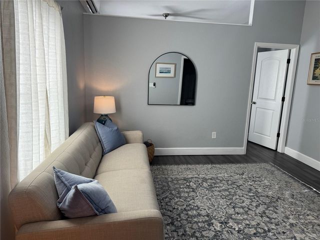 2510 W MAIN STREET Unit B, Tampa, FL 33607