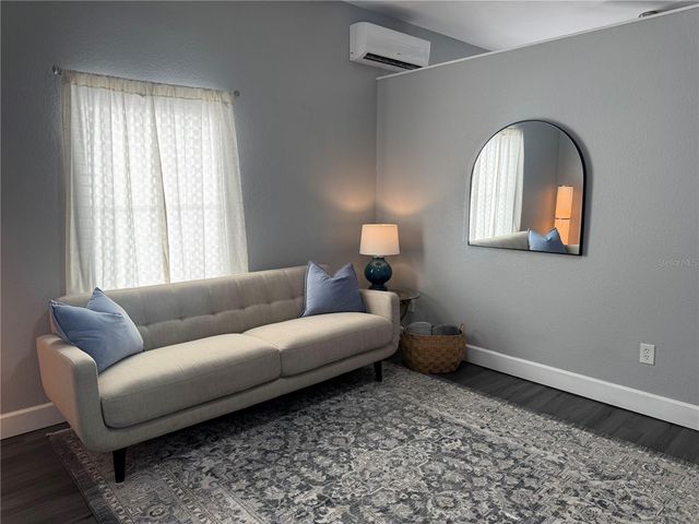 2510 W MAIN STREET Unit B, Tampa, FL 33607